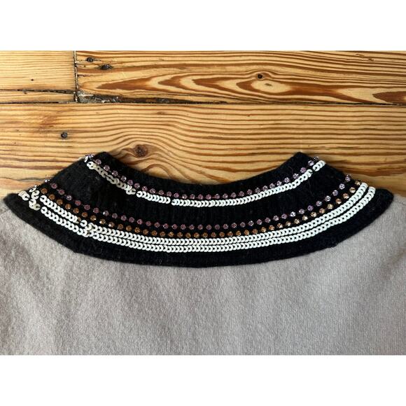 Tory Burch 100% Merino Wool V-Neck Sequin Rhinestone Beige Long Sleeve Sweater - Picture 5 of 11